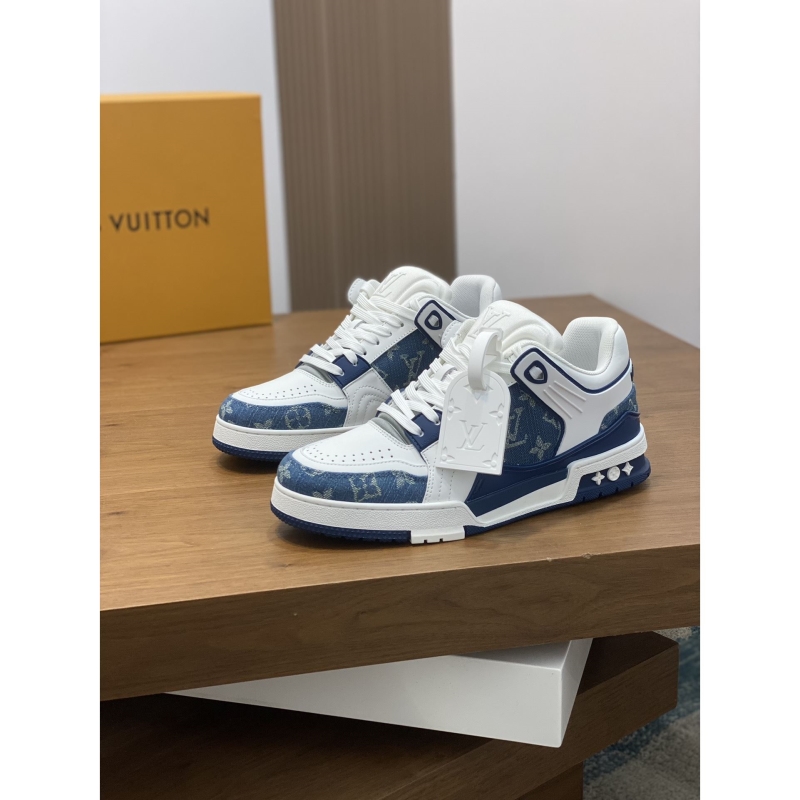 l**is V*t*n sneakers